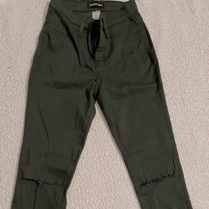 fashion nova size 3 jeans in green